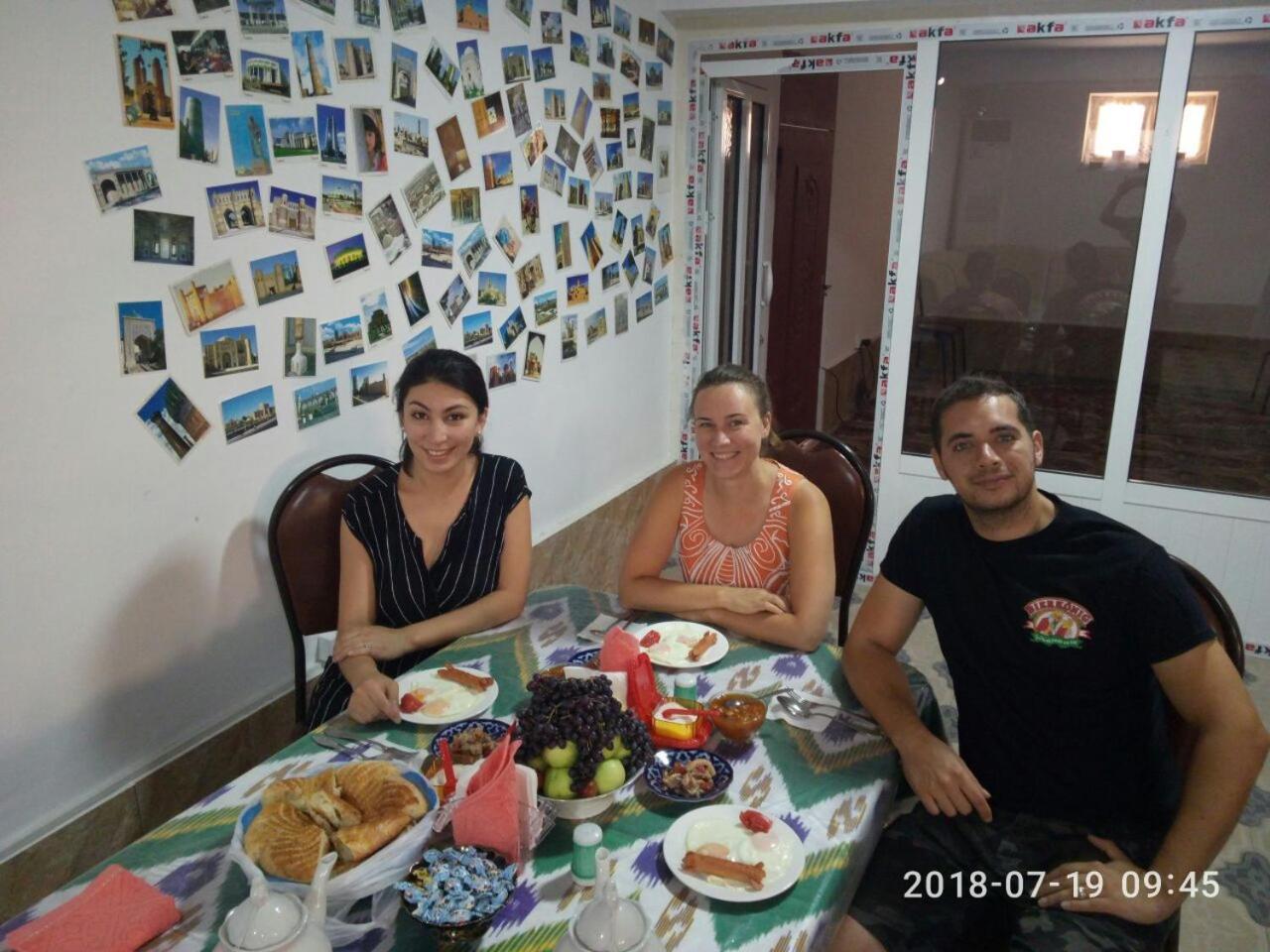 Al Hilol Guesthouse Buchara Exterior foto